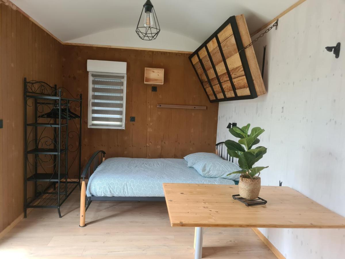 Les Milles Bottes Et Ses Roulottes Villa Encausse-les-Thermes Екстериор снимка