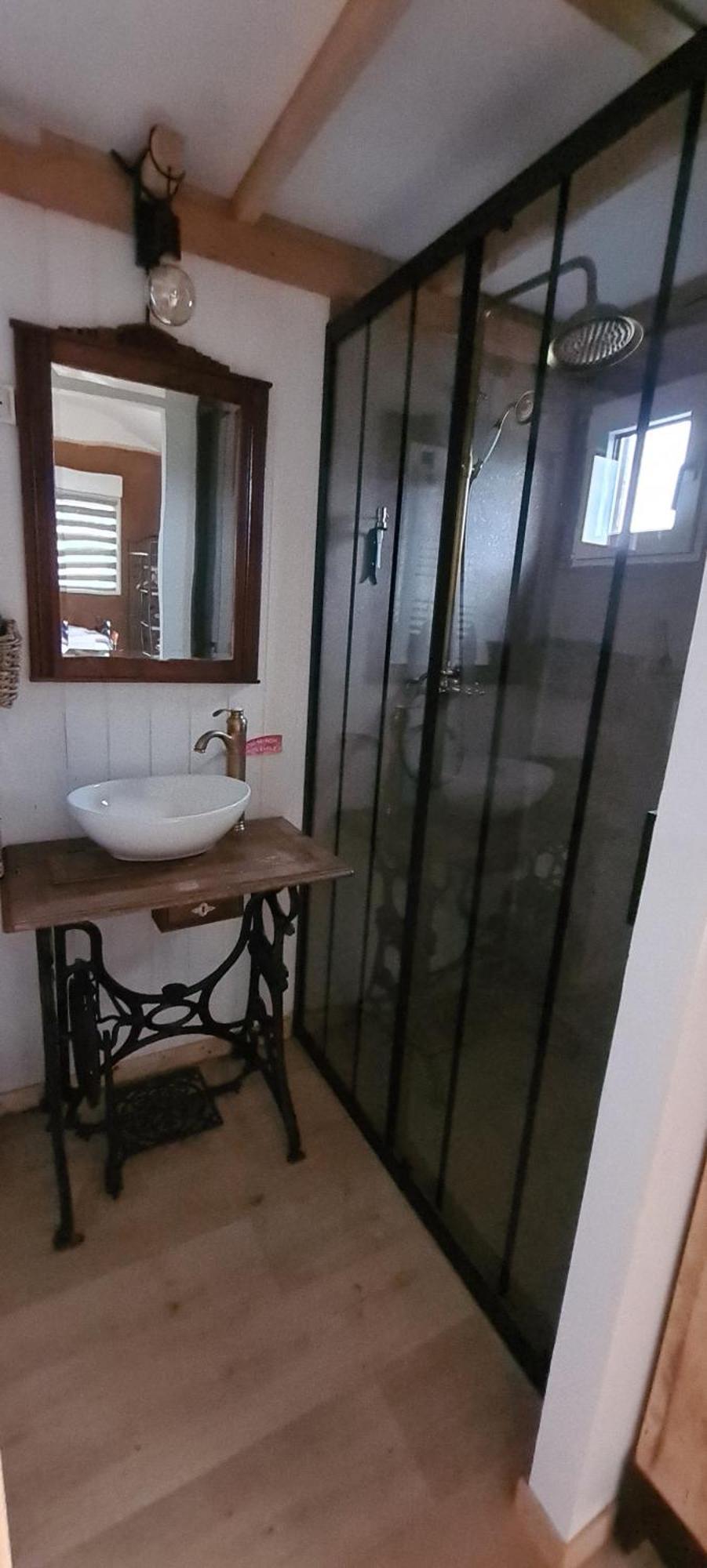 Les Milles Bottes Et Ses Roulottes Villa Encausse-les-Thermes Екстериор снимка